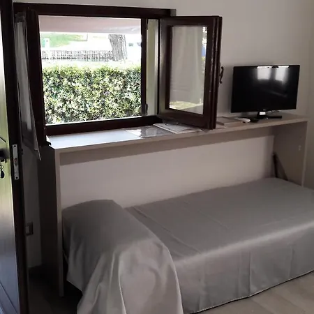 Iron Gate Marina3b 3*